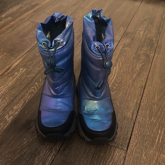 3 for $15 - Bundle 3 items and save - Lands End snow boots size 11 - Picture 4 of 5